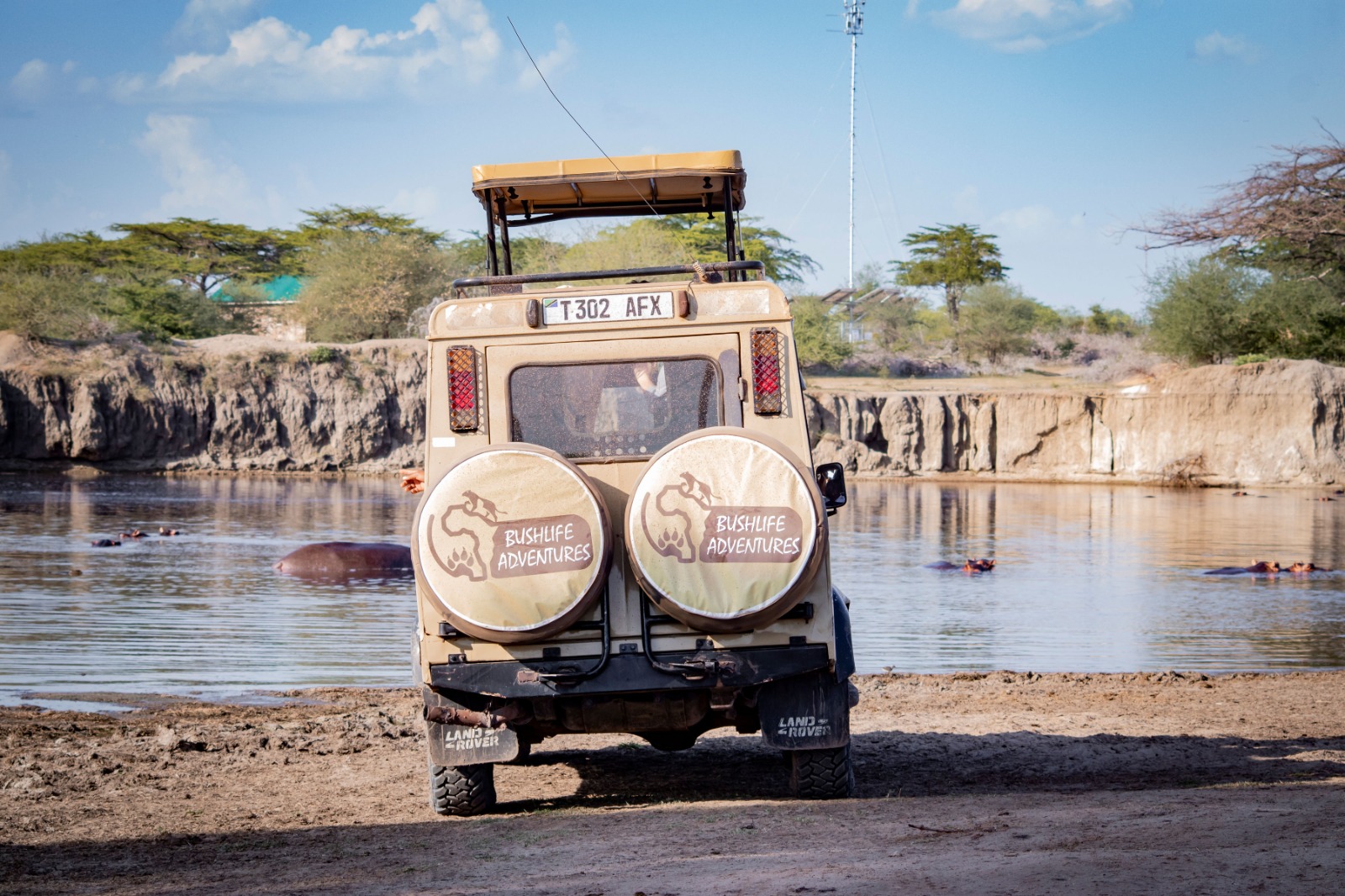 Bushlife Adventures 4x4  safari vehicle