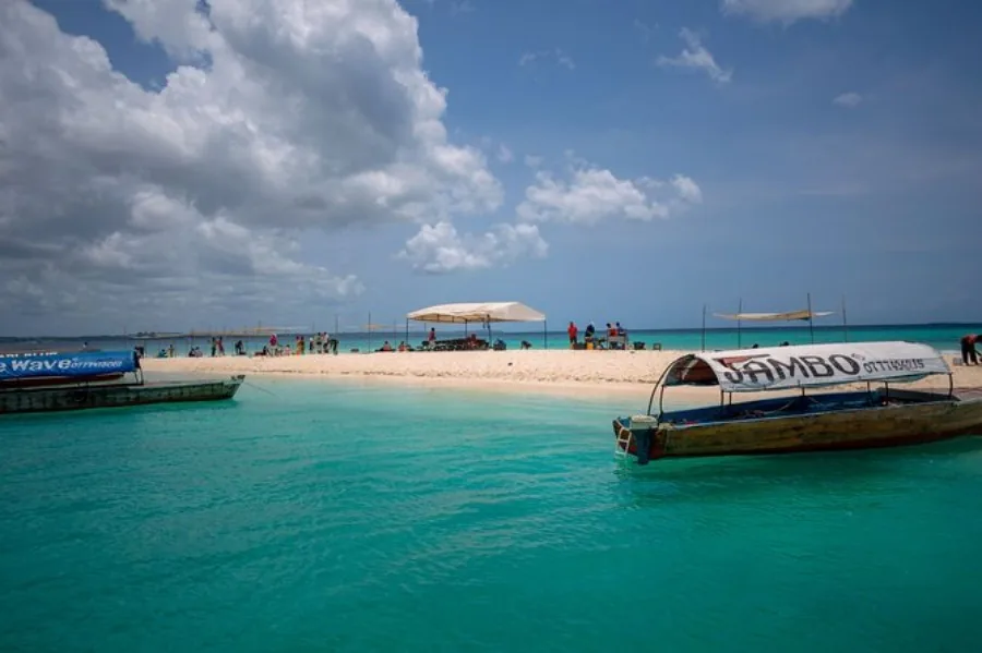 Zanzibar honeymoon packages — luxury beach and island romance for couples